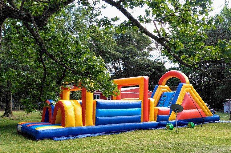 64ft Combo Obstacle Course with Slide (Dry/Wet)